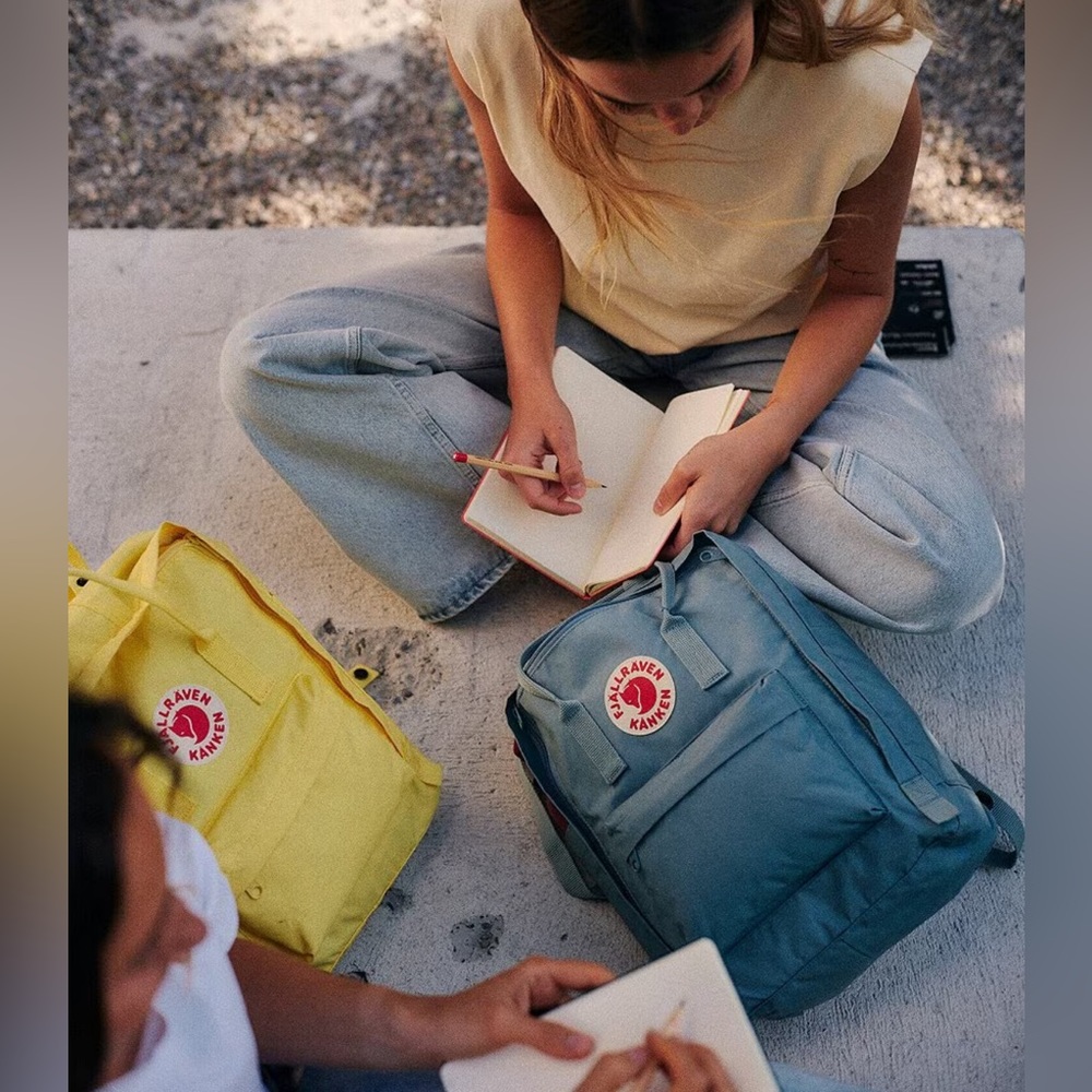 Fjallraven Kanken Tote/Bookbag w Padded Laptop Compartment - Orange